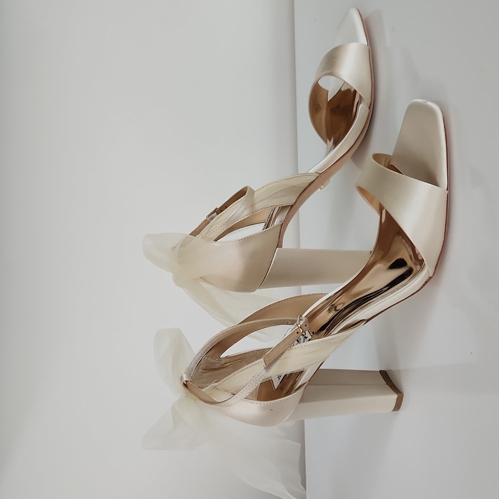 Badgley Mischka Kim Mesh Bow Block Heel $215 - Picture 2 of 15